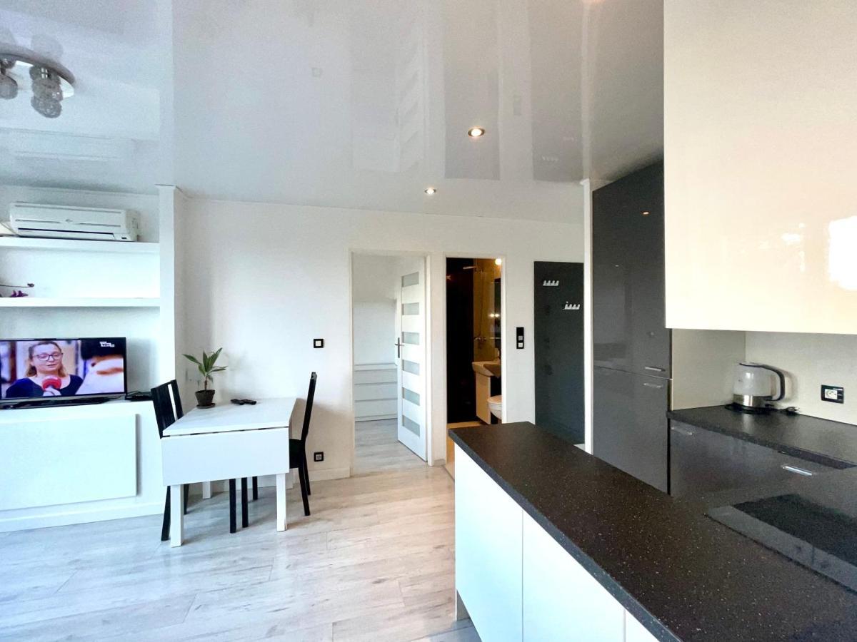 Sasi - Cozy For 6 People In Centre Apartament Warszawa